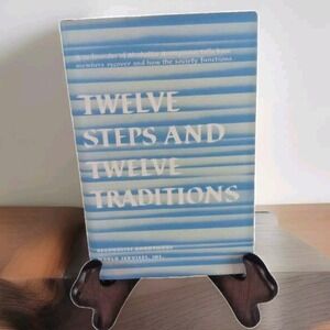 Twelve Steps and Twelve Traditions Alcoholics Anonymous 1988 29th Printing